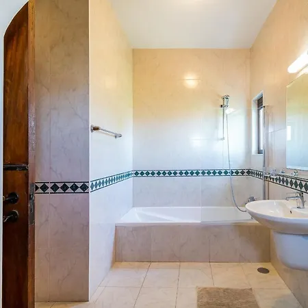Quinta Das Portelas By Algarve Golden Properties * Lagos
